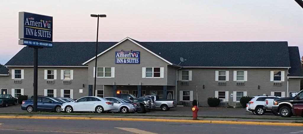 Amerivu Inn & Suites New Richmond Exterior photo